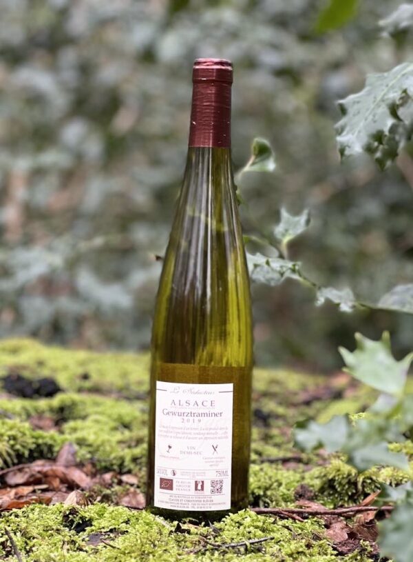 Gewurztraminer "Le Séducteur" 2019 - semi-tør, økologisk og frugtig hvidvin fra Domaine Bléger, Alsace.